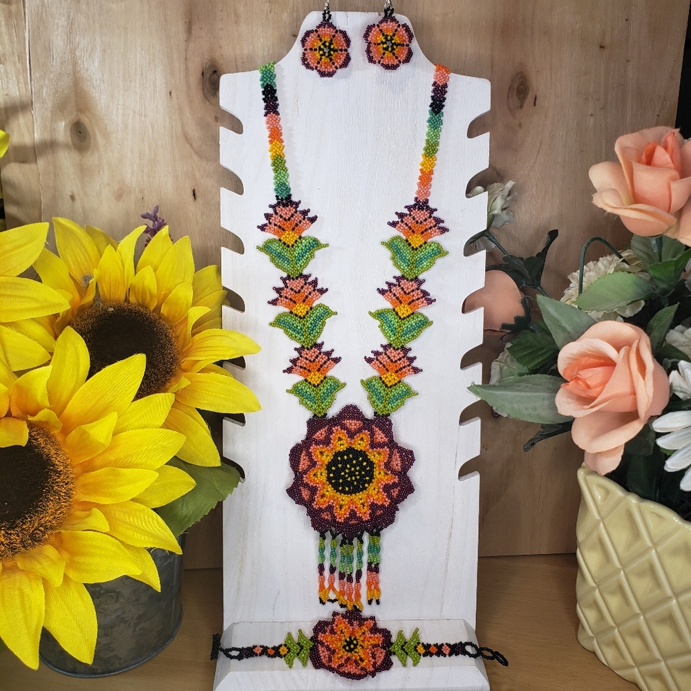 Mexican Handcrafted Maxi Necklace, bracelet and earrings set Huichol flowers Han
